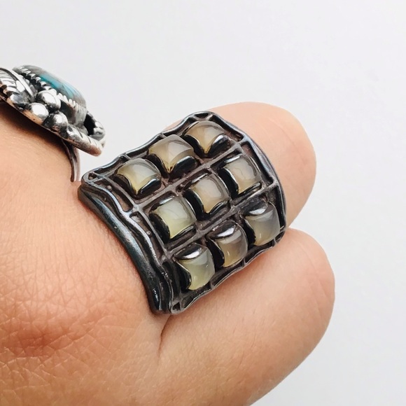 Mid Century Sterling Silver Square Grid ring - Picture 6 of 14